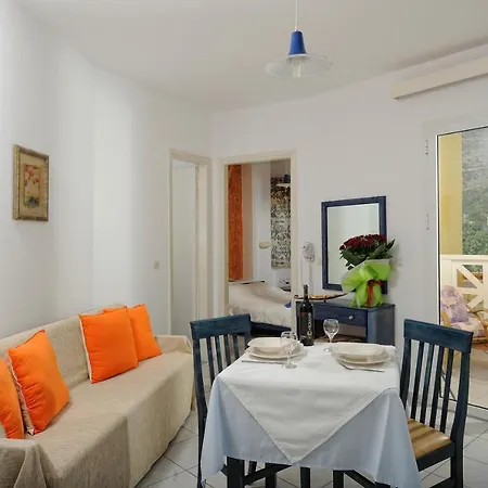 Ξενοδοχείο με διαμερίσματα Filia 3*